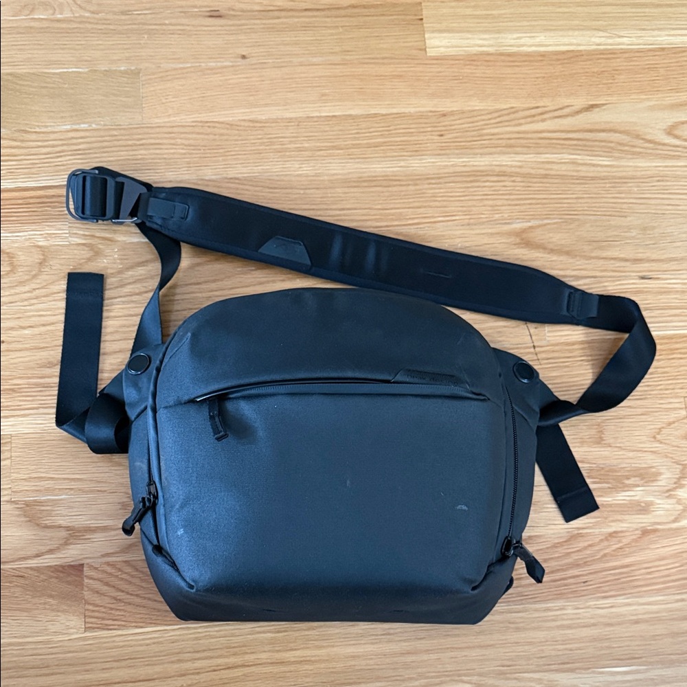 Peak Design Everyday Sling 6L